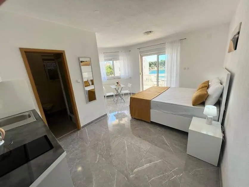 Apartment Apartmani Tomi Ciovo Trogir